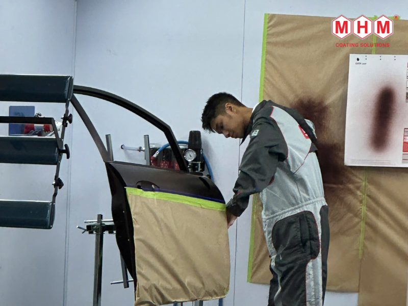 Thí sinh Nguyễn Minh Dũng trong WorldSkills 2024