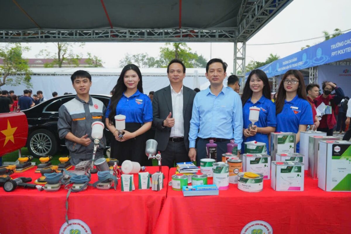 Ngày Hội Giáo Dục Nghề Nghiệp Thủ Đô 2026 Gắn Kết Chiến Lược Giữa MHM Nhà Trường Và Học Sinh